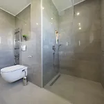 Harbour Sea View Apartment *