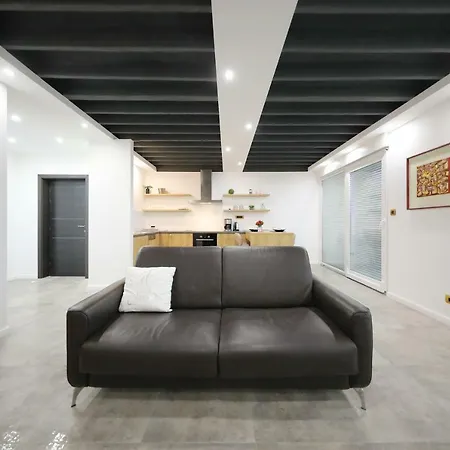 Harbour Sea View Apartman *