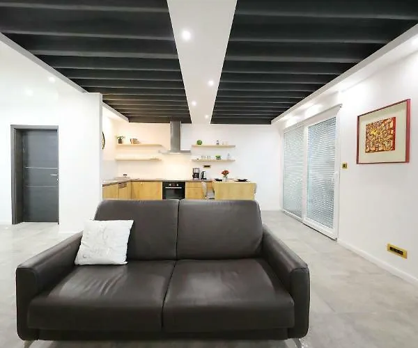 Harbour Sea View Lägenhet *