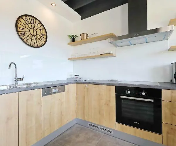 Lägenhet Harbour Sea View *