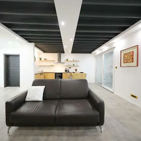 Harbour Sea View Lejlighed *